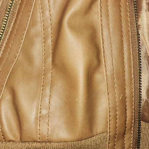 Hooded Jacket - Picture 15 of 16